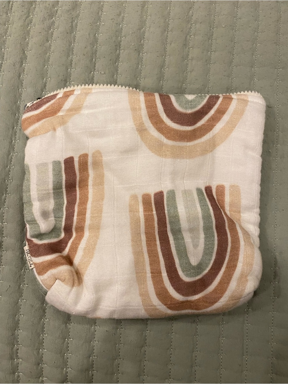 Ada Baby Muslin Pouch